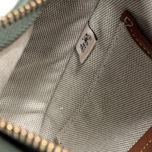 Coach Curve Zip Bag Smooth Leather Green | NWT | Authentic - Picture 4 of 11